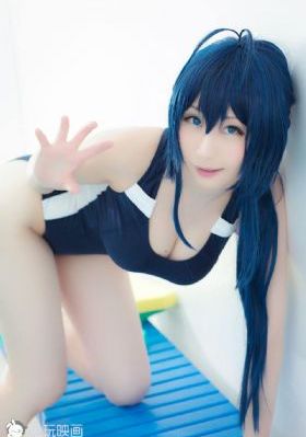 金发美人-迅雷下载电影无删减版