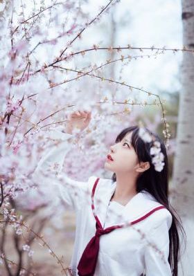 亲嘴伸进内衣揉胸口激烈动漫-蓝光字幕免费高清观看